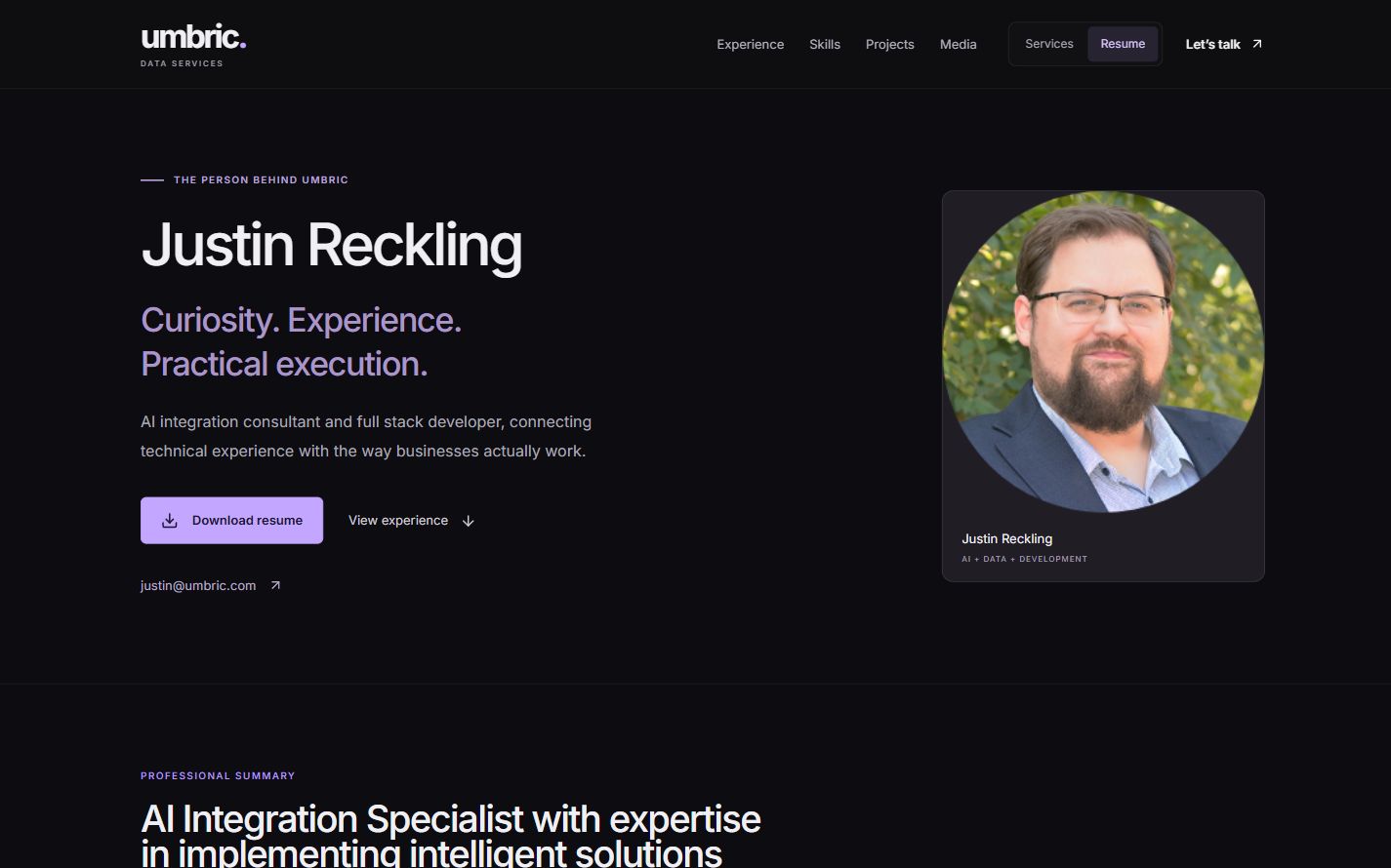 Actual Umbric Resume view with Justin Reckling, professional introduction, and resume download